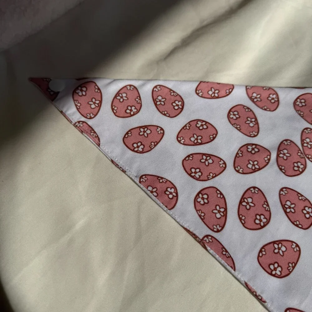 NWT Loic by Design Easter Egg Pattern Easter Dog Bandana, White and Pink, M
